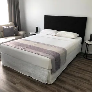 3* Hotel Escape On